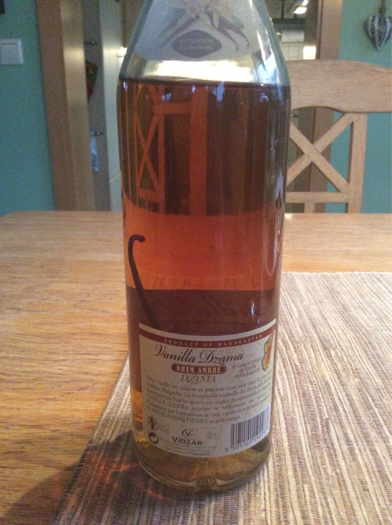 Vanilla Dzama Rhum Ambre De Madagaskar - Vidzar (700 mL) alcohol collectible [Barcode 9501101192287] - Main Image 2