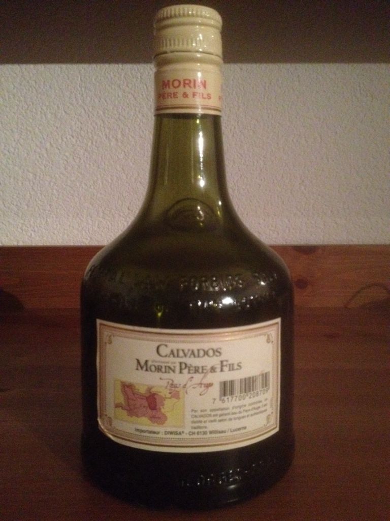 Pays d’ Auge Fine - Pierre Huet (700 mL) alcohol collectible - Main Image 2