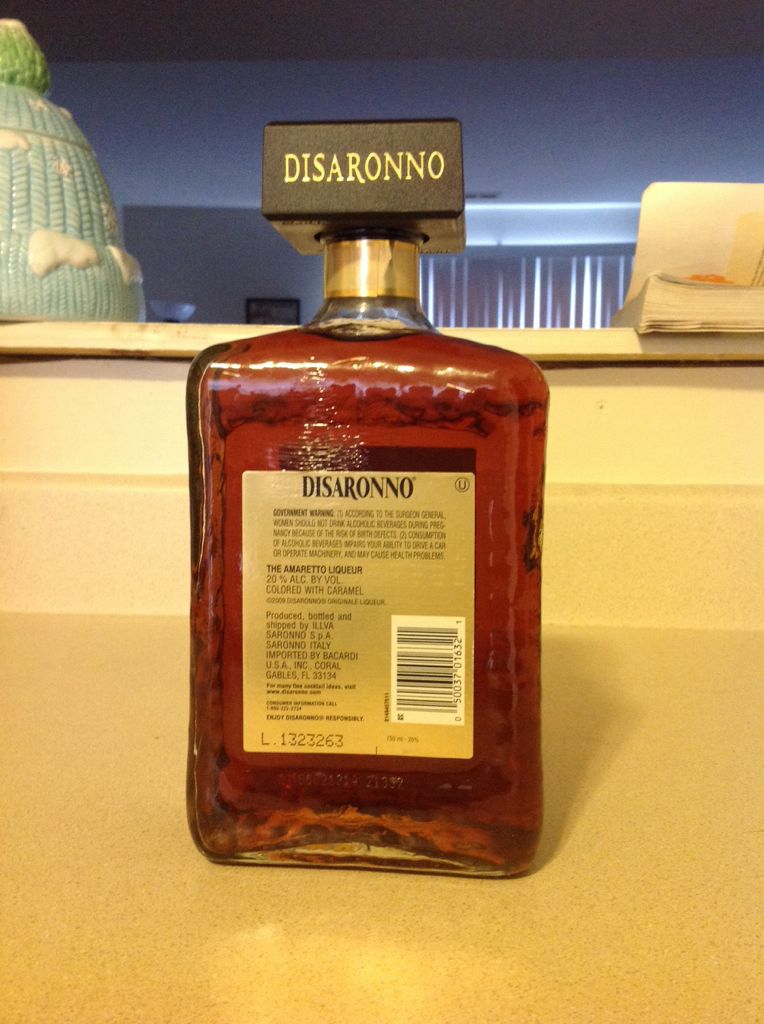 Disaronno Originale - Disaronno (750 mL) alcohol collectible - Main Image 2