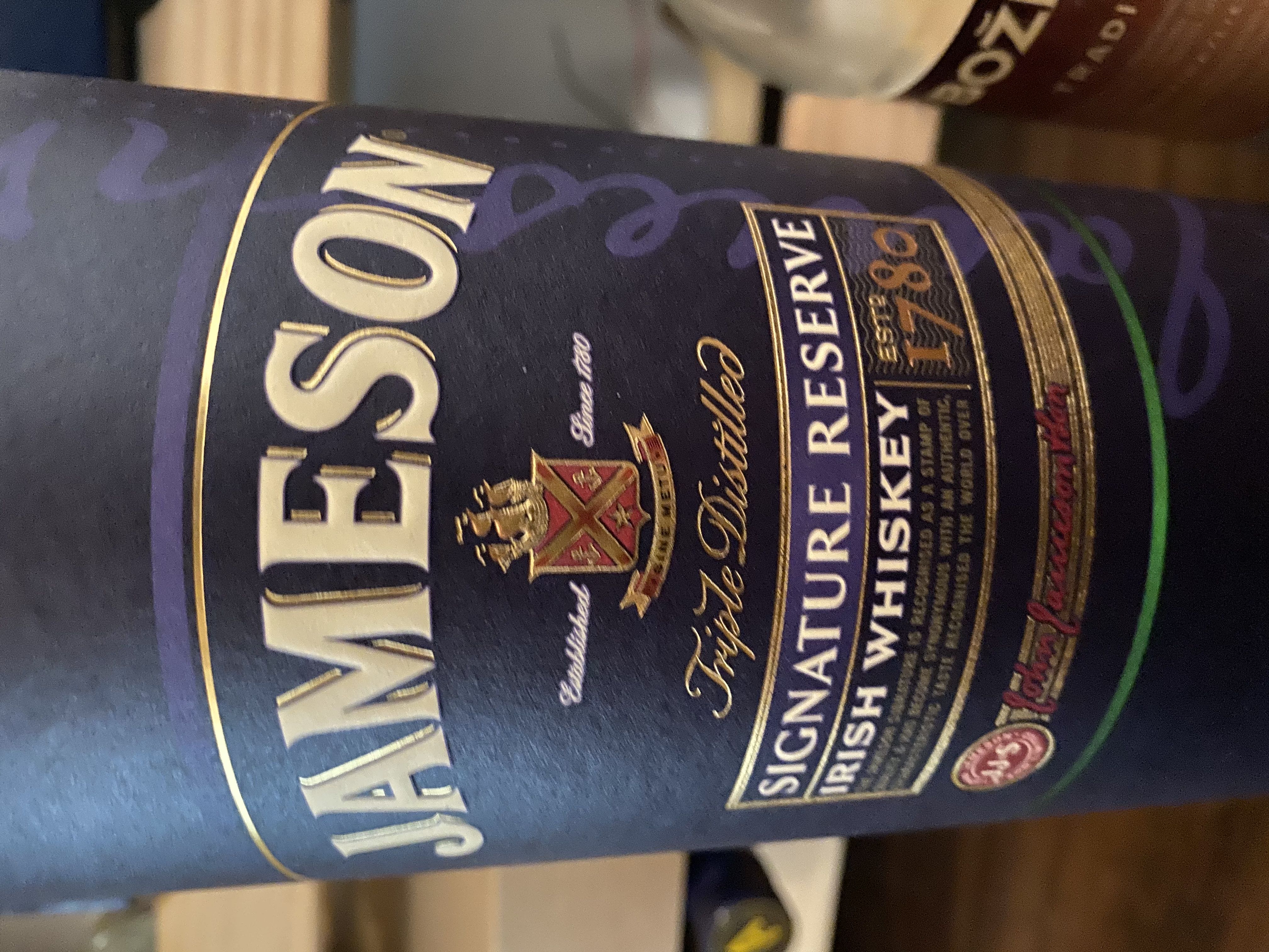 Jameson Signature Reserve - Jameson (1L) alcohol collectible - Main Image 2