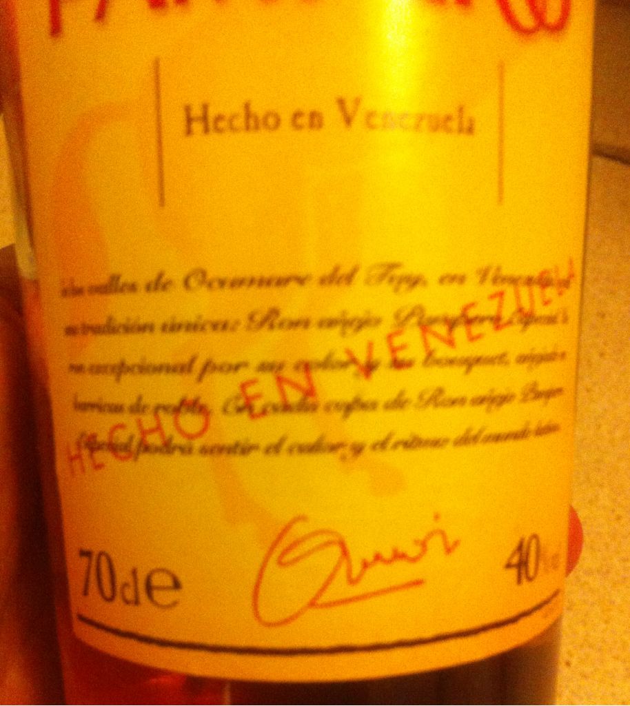 Pampero Ron Añejo - Complejo Industrial Licorero Del Centro (700 mL) alcohol collectible - Main Image 2