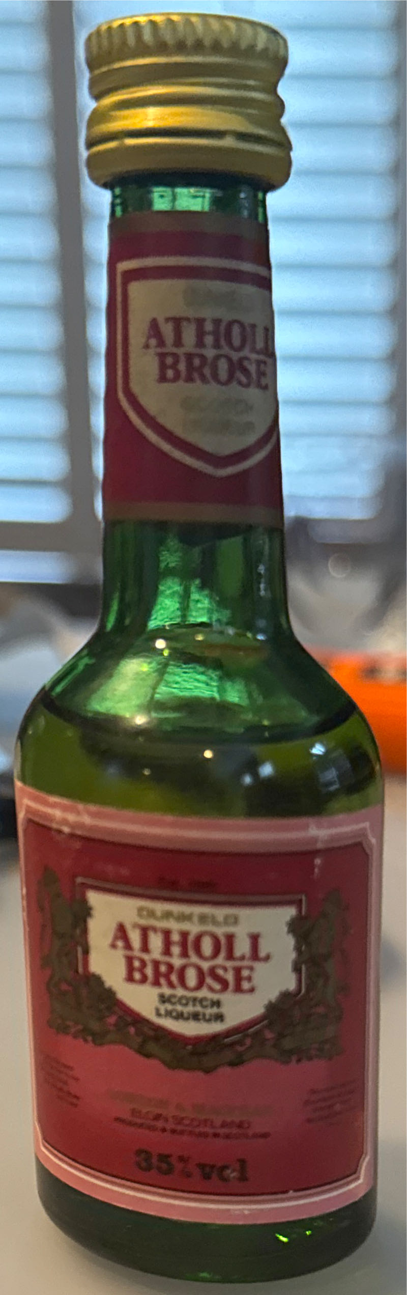 Atholl Brose - Gordon & MacPhail (50 mL) alcohol collectible - Main Image 2