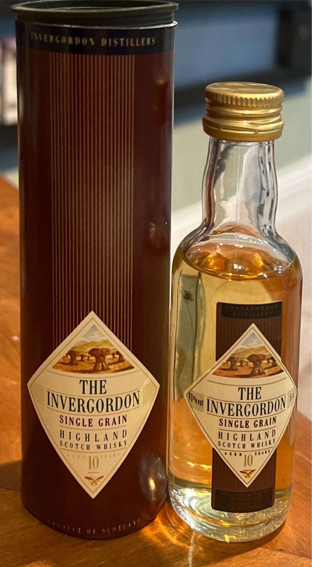 The Invergordon Single Grain Highland Scotch Whisky 10yo - The Invergordon Distillers (50 mL) alcohol collectible - Main Image 2