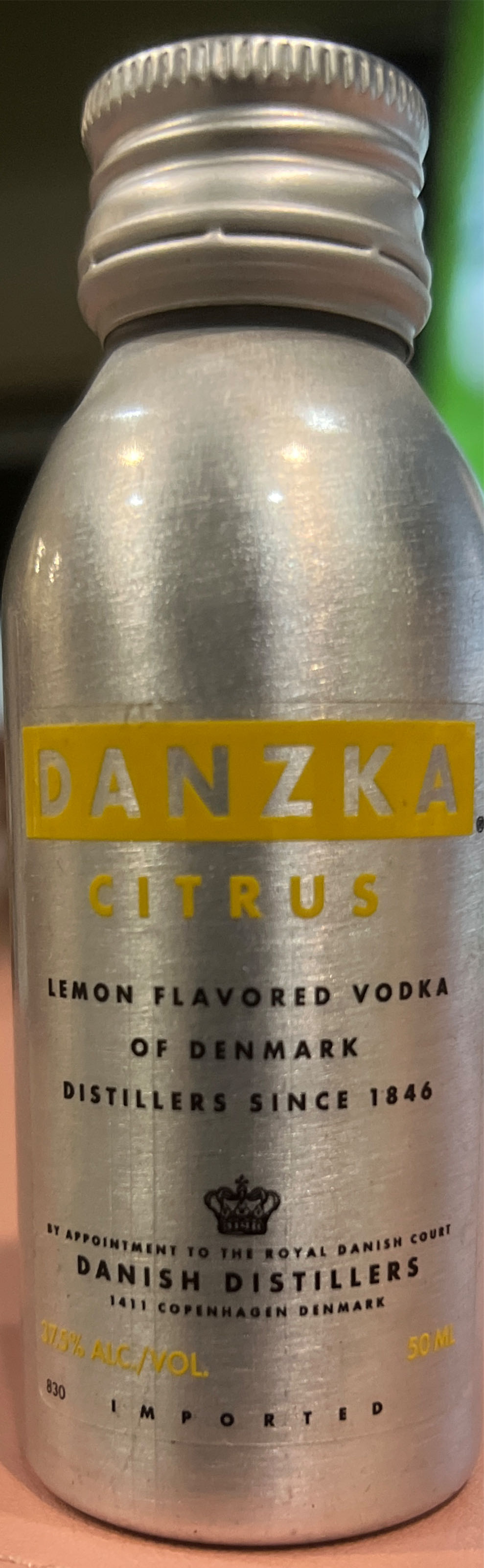 Danzka Citron - Belvedere Scandinavia (1L) alcohol collectible - Main Image 2