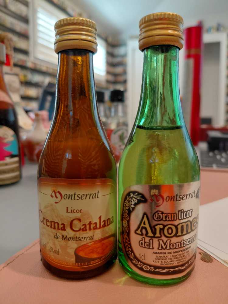 Crema Catalana De Montserrat - n/a alcohol collectible - Main Image 2