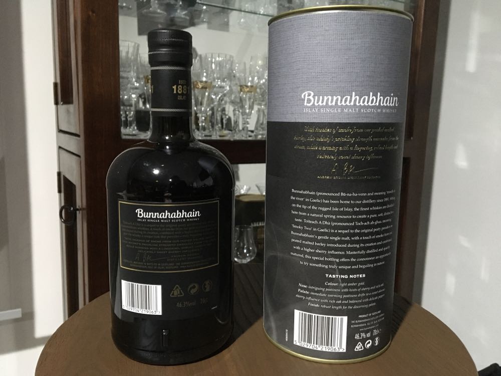 Bunnahabhain Toiteach A Dh’a - The Bunnahabhain Distillery (700 mL) alcohol collectible - Main Image 3