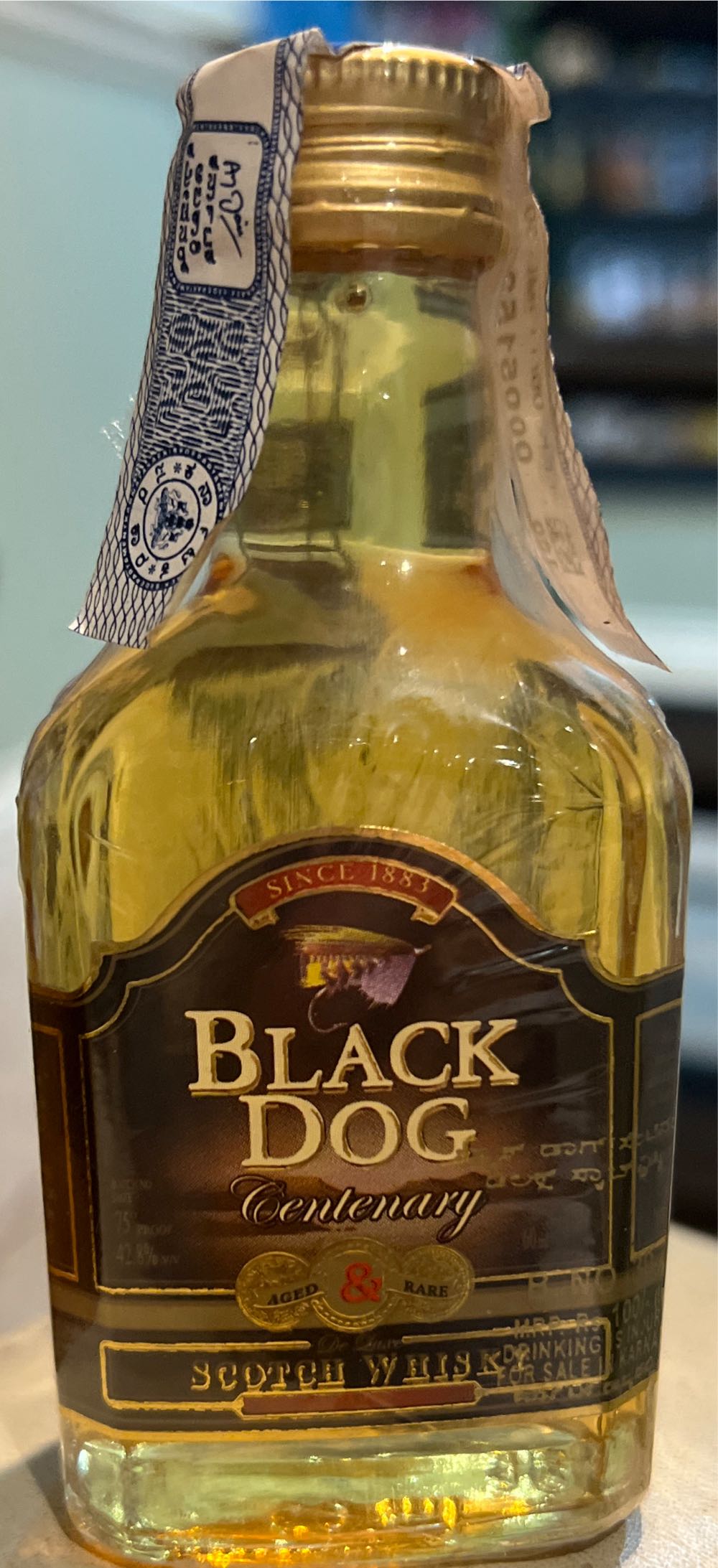 Black Dog Centenary - United Spirits Ltd (60 mL) alcohol collectible - Main Image 2