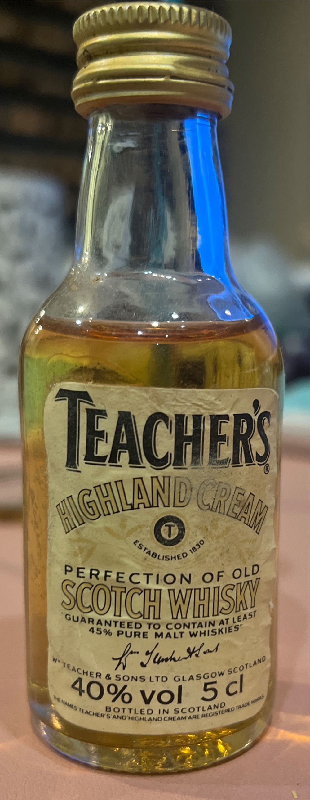 Teachers Highland Cream - Wm Teacher Sons Ltd (1L) alcohol collectible - Main Image 4