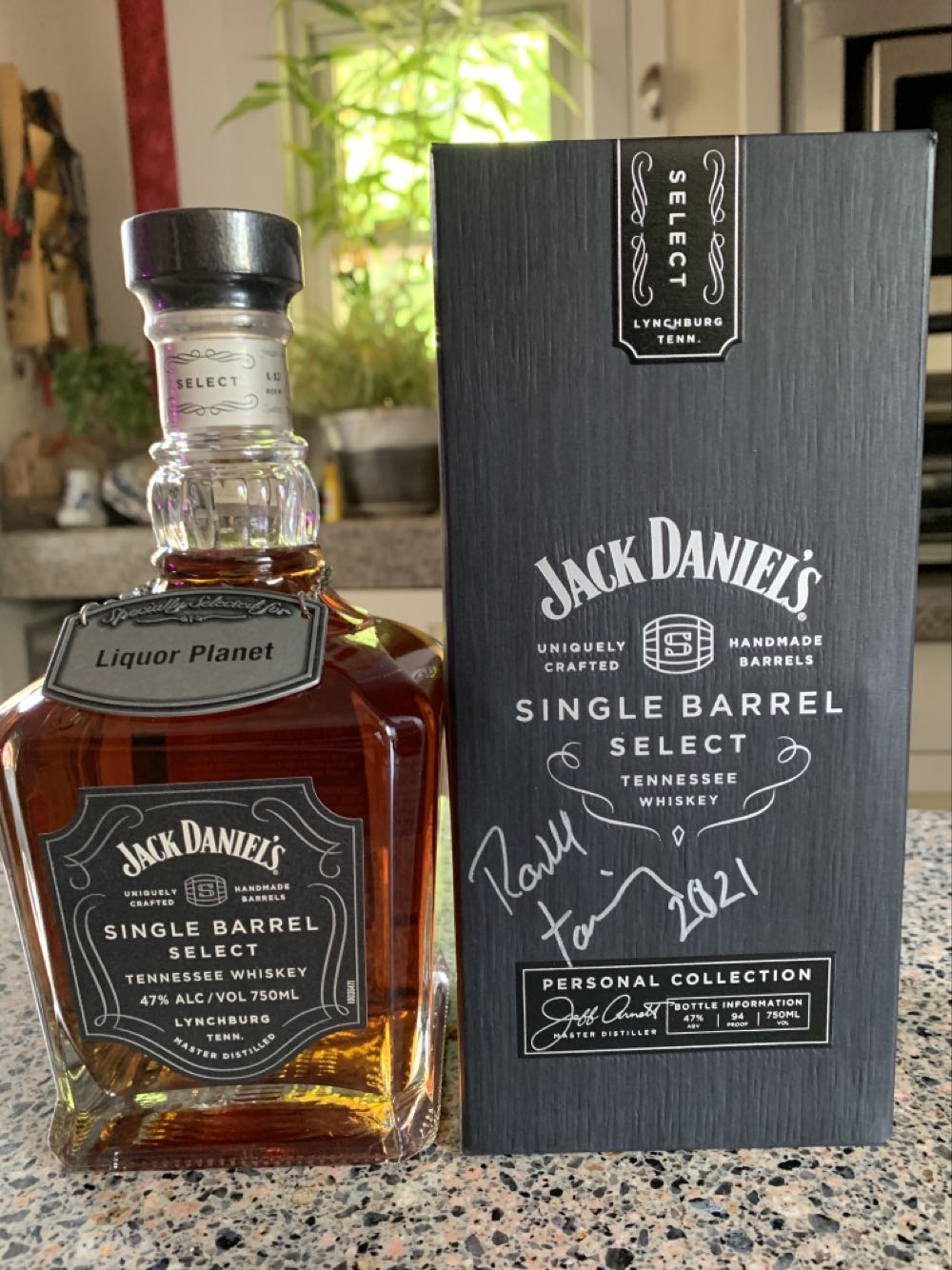 Liquor Planet Randall Solo Protector Of The Barrels - Jack Daniel Distillery (750 mL) alcohol collectible - Main Image 3