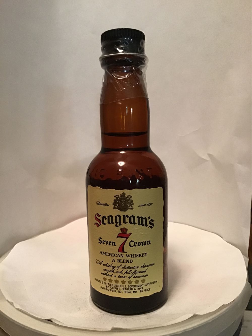 Seagram’s Crown 7 & Dark Honey - Seven Crown Distilling Co. (50 mL) alcohol collectible - Main Image 3