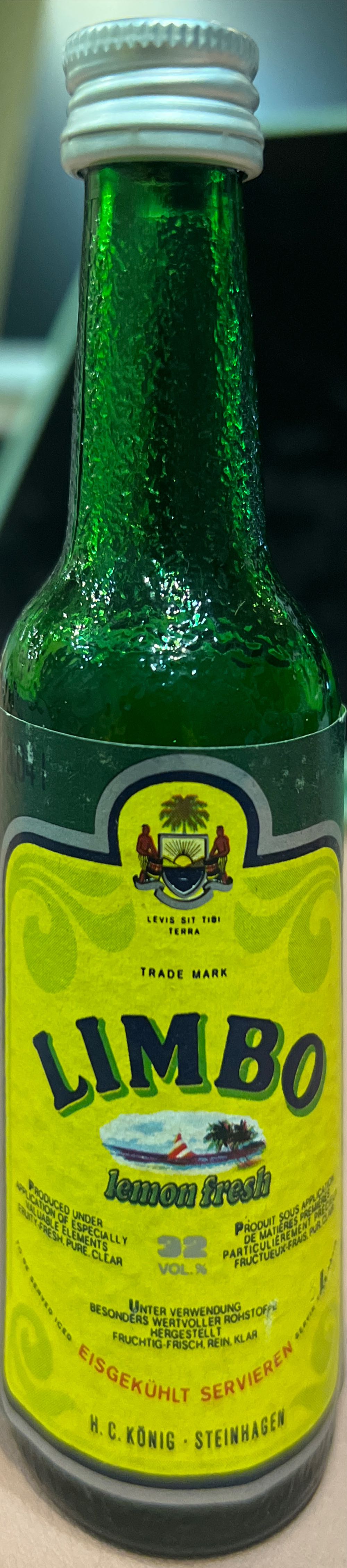 Puschkim Limbo - H. C. KÖNIG (40mL) alcohol collectible - Main Image 2