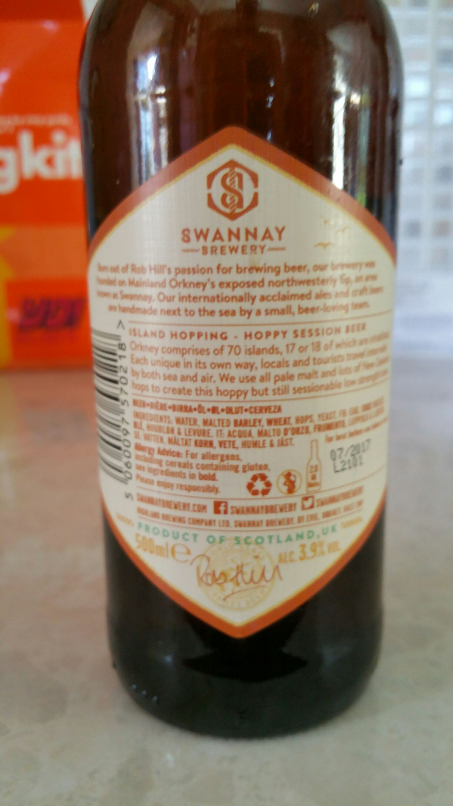 Island Hopping - Swannay Brewery alcohol collectible - Main Image 2