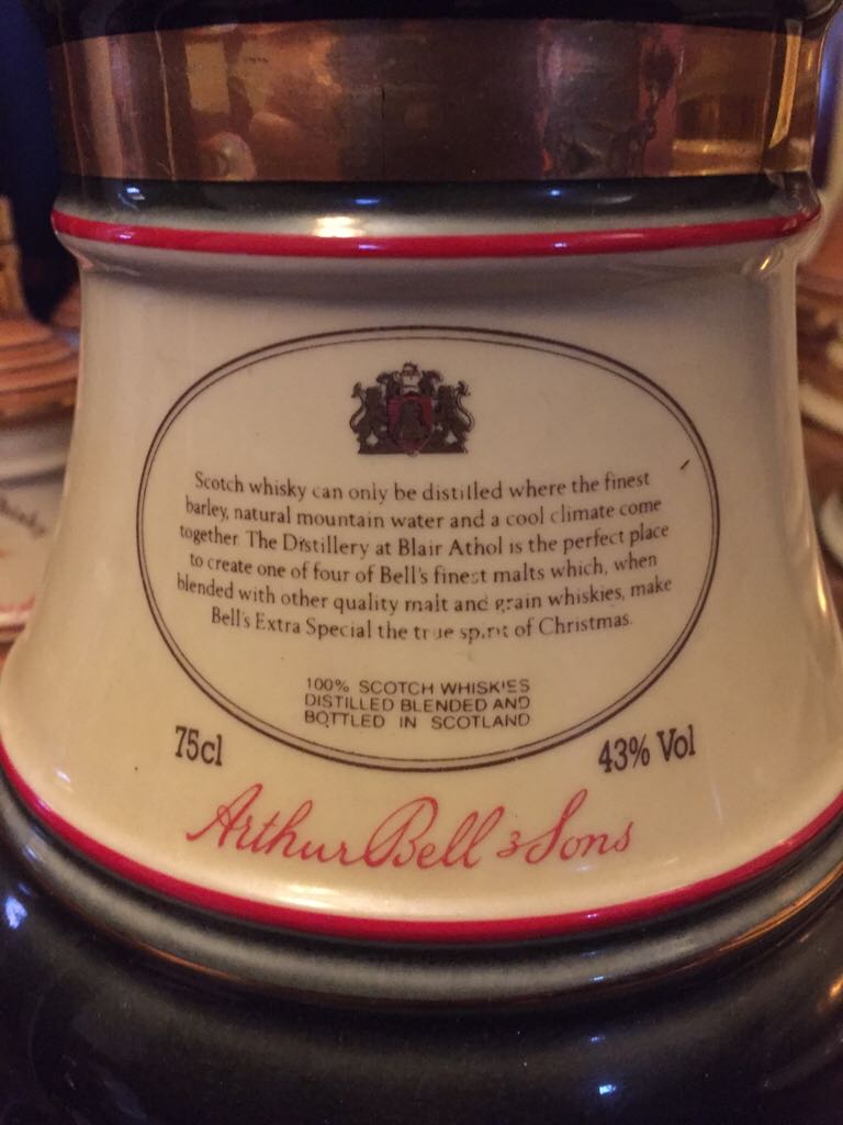 Christmas 1990 - Bell’s (750 mL) alcohol collectible - Main Image 2