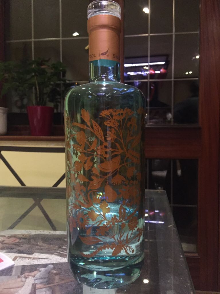 Silent Pool - Silent Pool (70 mL) alcohol collectible - Main Image 2