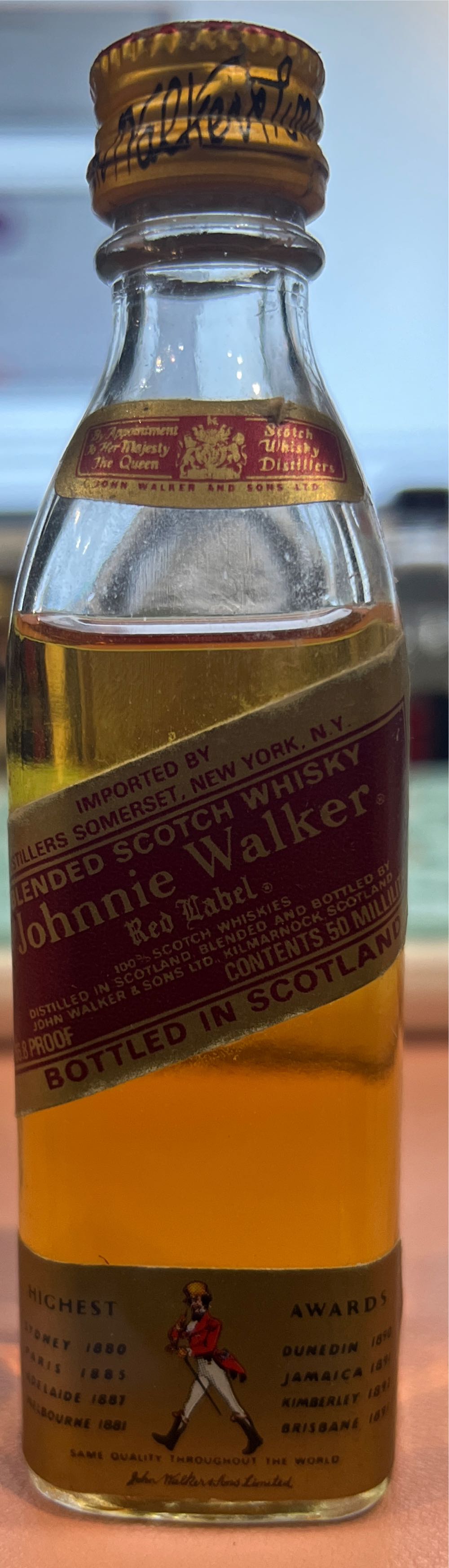 Johnny Walker Red Label Blended Scotch - ? (0,7L) alcohol collectible - Main Image 3
