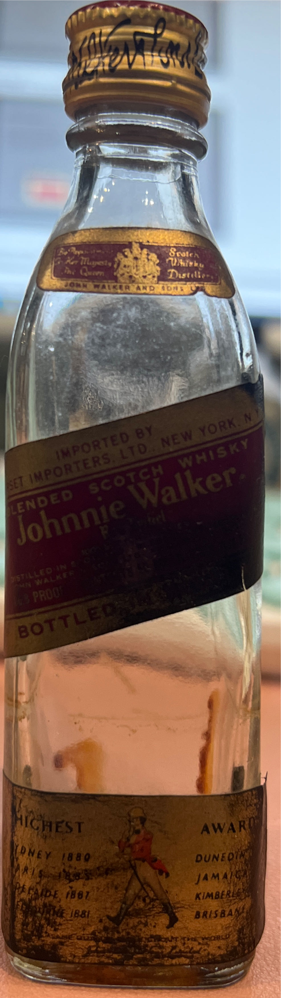 Johnny Walker Red Label Blended Scotch - ? (0,7L) alcohol collectible - Main Image 4