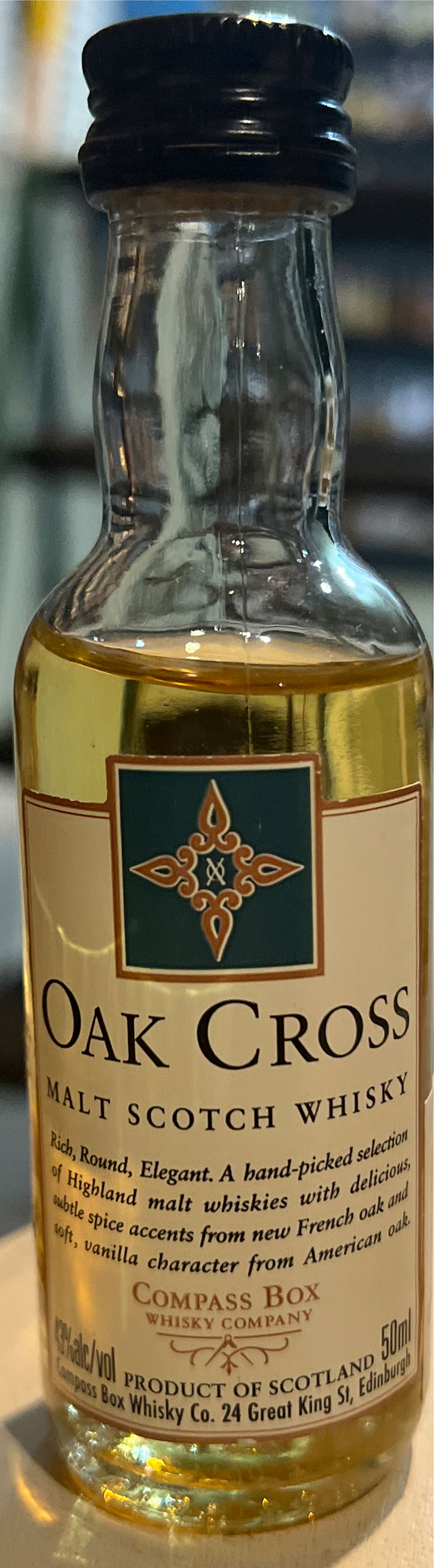 Compass Box Oak Cross - Compass Box Whisky Co (750 mL) alcohol collectible - Main Image 2