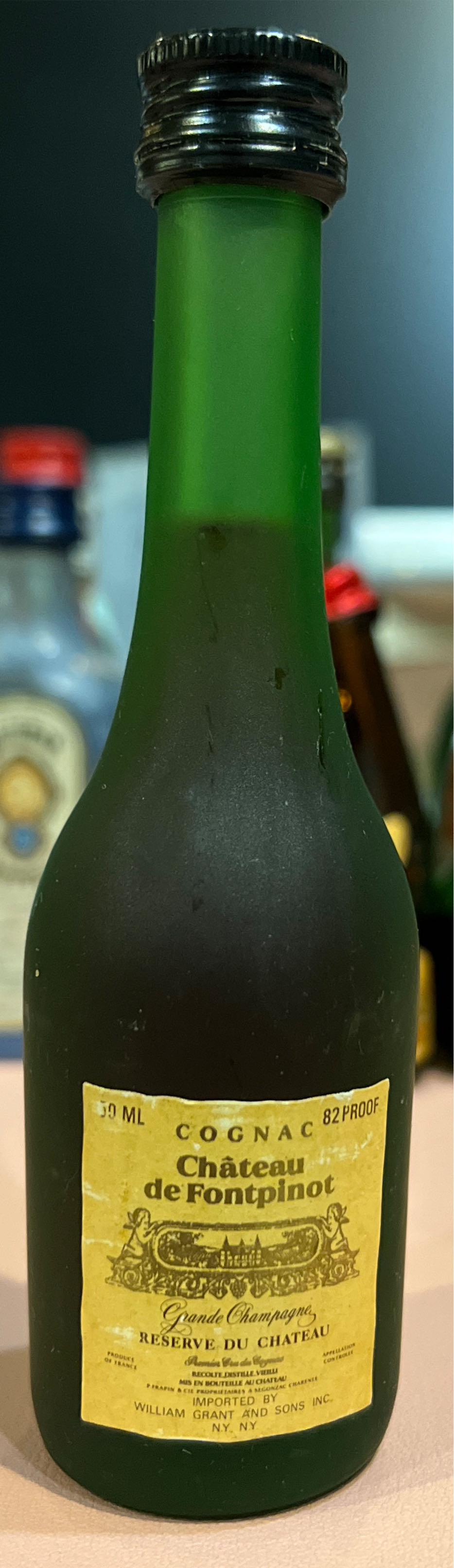 Domaine Chateau De Fontpinot  - Domaine Chateau De Fontpinot (750 mL) alcohol collectible - Main Image 2