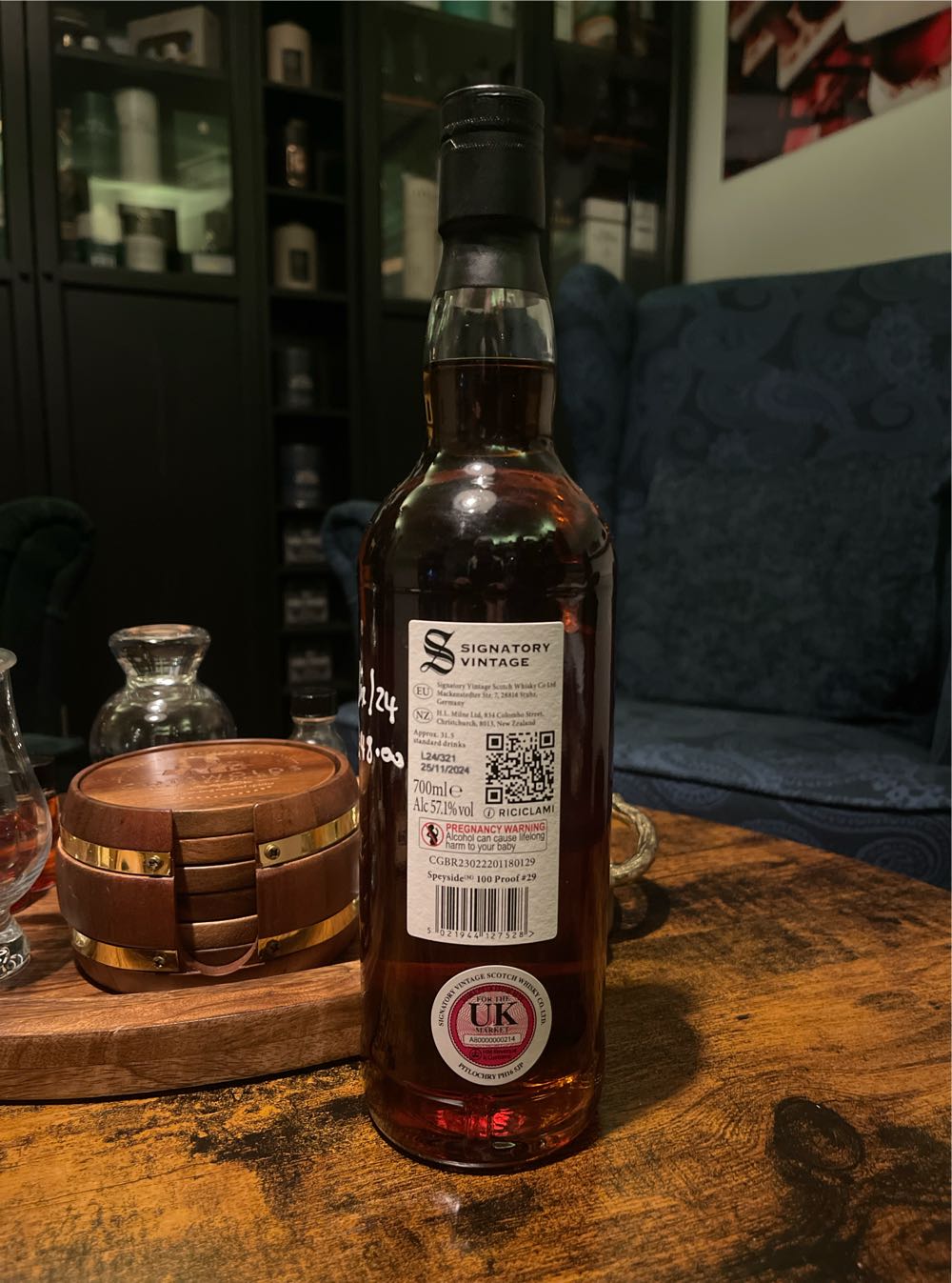 Signatory Vintage (M) 100 Proof Edition - Unknown Distillery (700 mL) alcohol collectible - Main Image 2