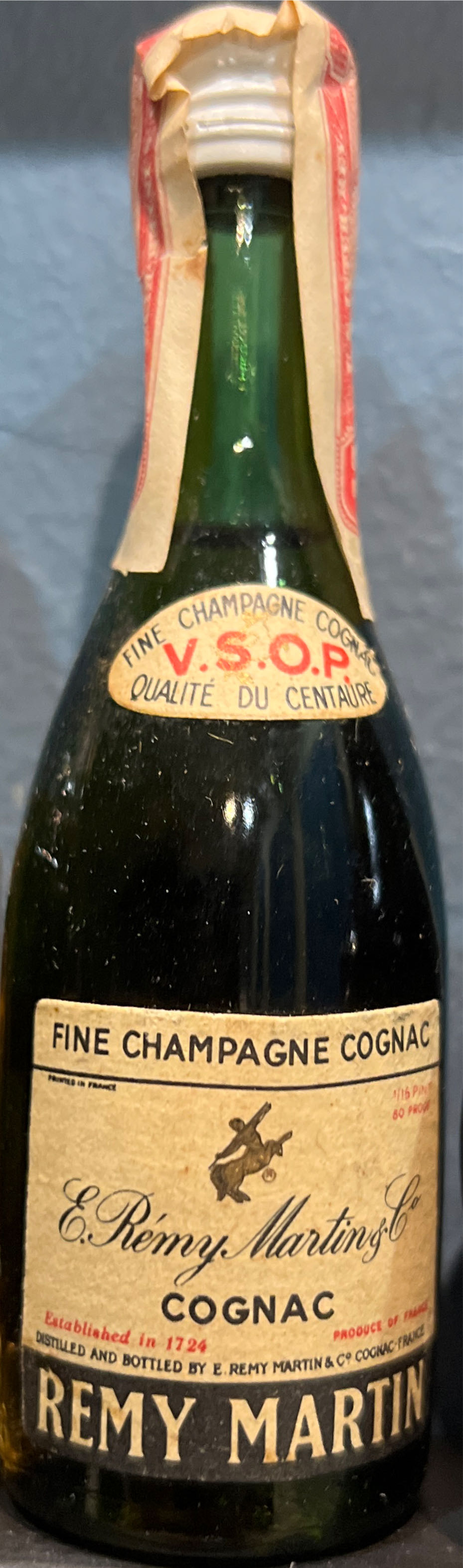Remy Martin VSOP - E. Remy Martin & Co. (50 mL) alcohol collectible - Main Image 4