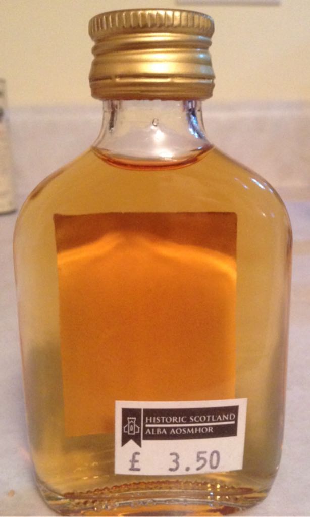 Stag’s Breath Liqueur - Meikles Of Scotland (50 mL) alcohol collectible - Main Image 2