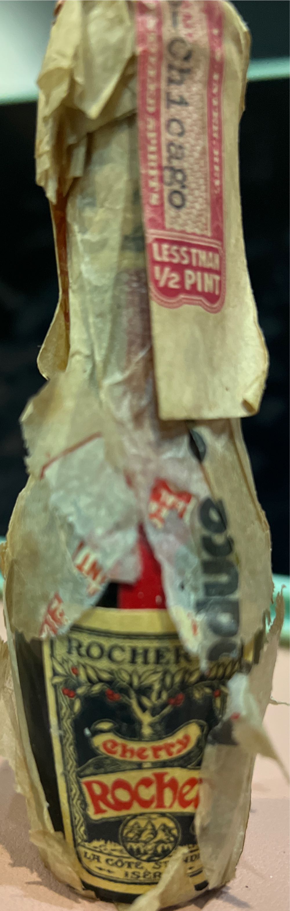 Cherry Rocher Absinthe - Cherry Rocher (700 mL) alcohol collectible - Main Image 3