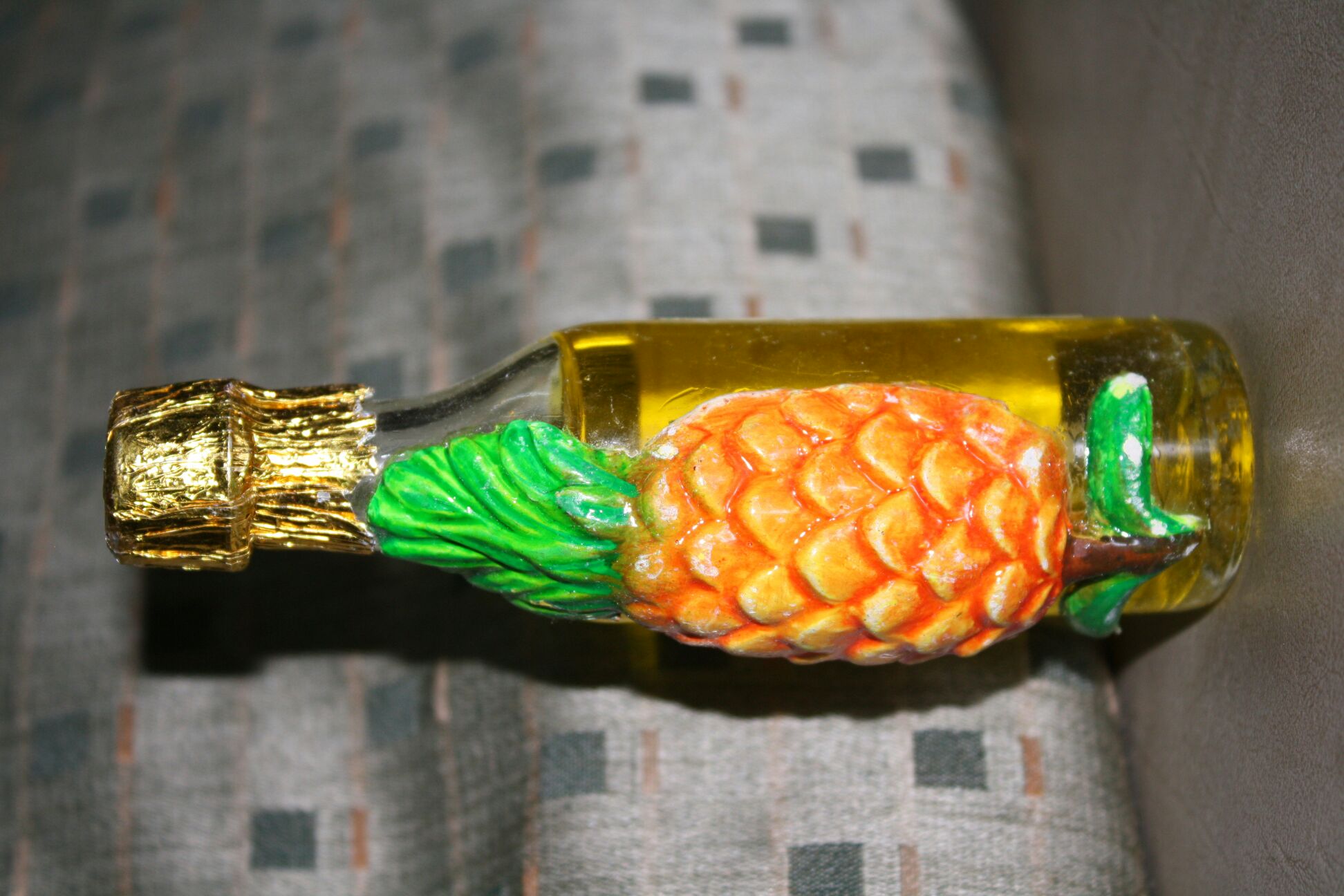 Coco Pine - Meredien Bottling Industries (60mL) alcohol collectible - Main Image 2