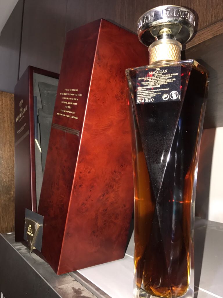 Macallan Oscuro - The Macallan Distillers (700 mL) alcohol collectible - Main Image 2