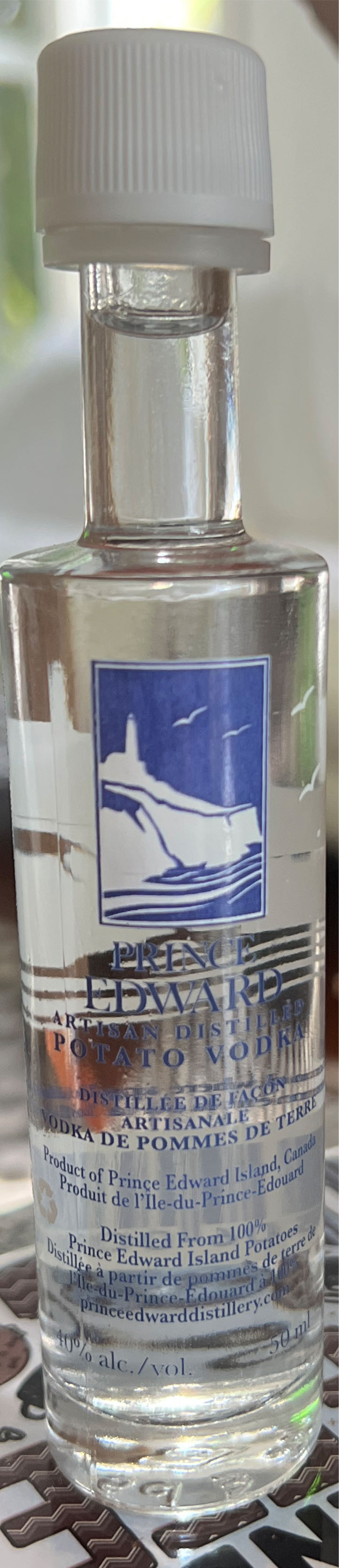 Prince Edward Gin - Prince Edward (750 mL) alcohol collectible - Main Image 2