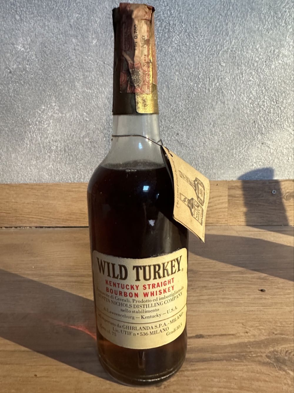Wild Turkey 101 8yo Imp GHIRLANDA SPA - Austin, Nichols Distilling Company alcohol collectible - Main Image 2