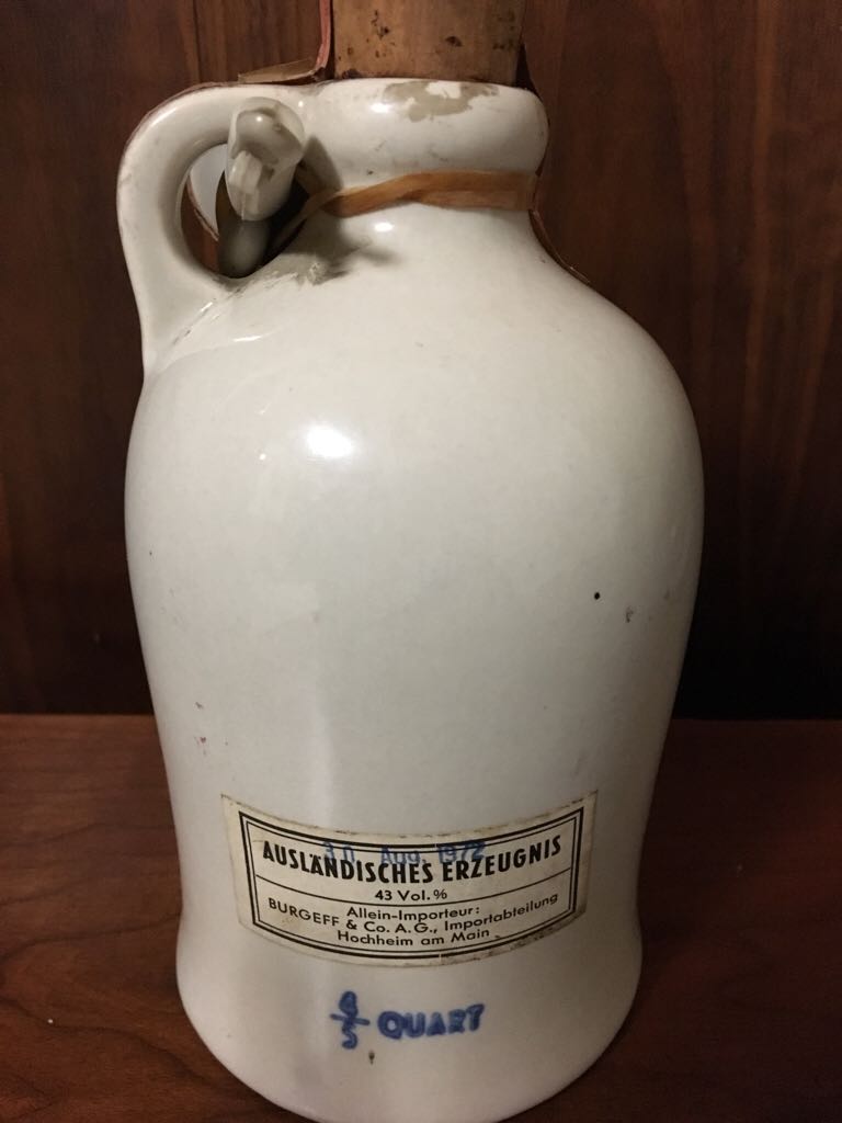 Henry McKenna Jug 1966 - H. McKenna Distillery (750 mL) alcohol collectible - Main Image 2