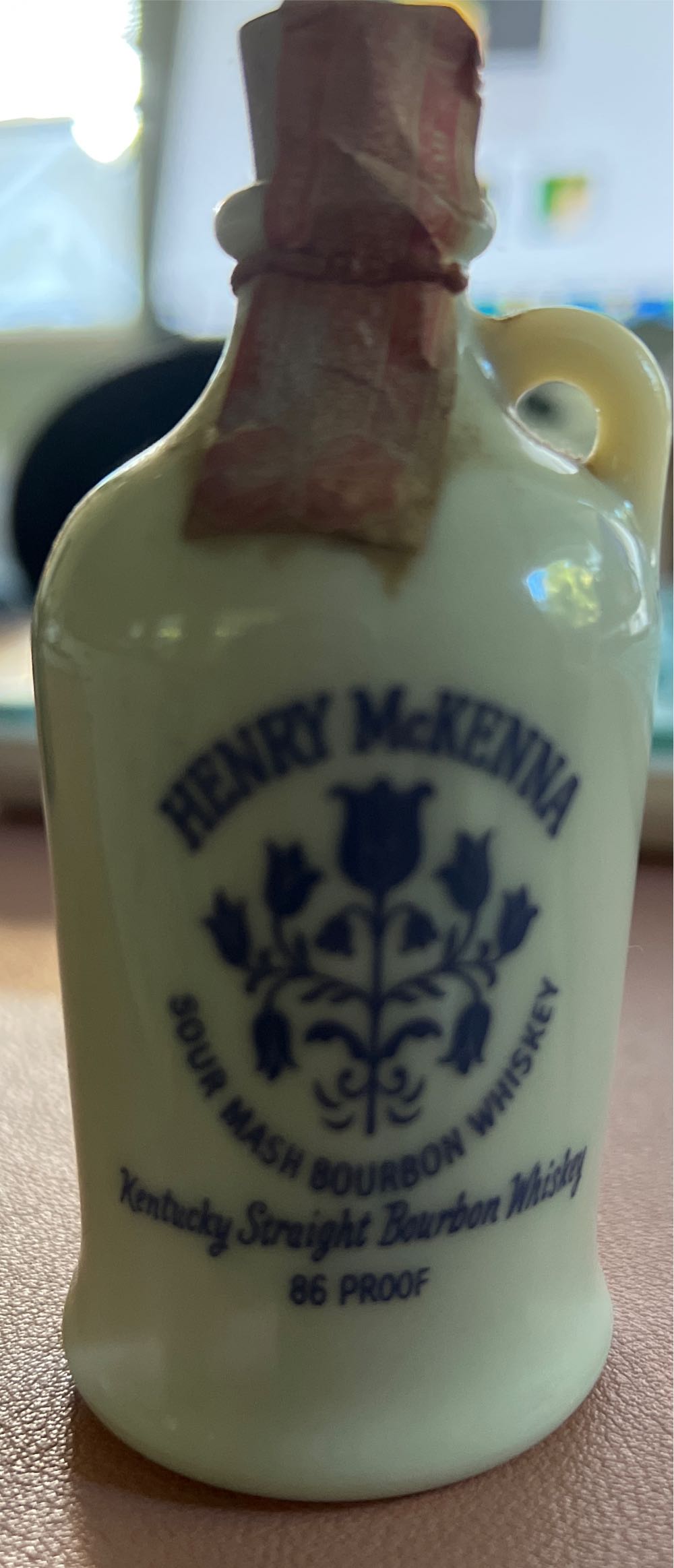 Henry McKenna Jug 1966 - H. McKenna Distillery (750 mL) alcohol collectible - Main Image 3