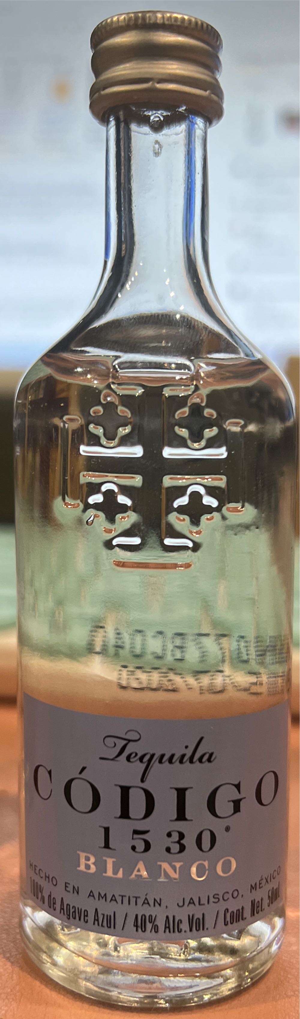 Codigo 1530 - Amatitán (750 mL) alcohol collectible - Main Image 2