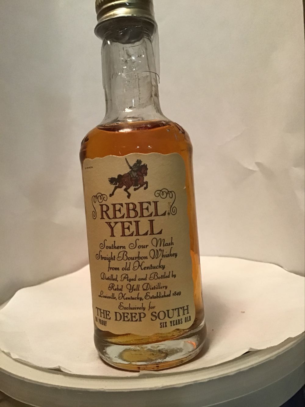 Rebel Yell - Rebel Yell Distillery (50 mL) alcohol collectible - Main Image 3