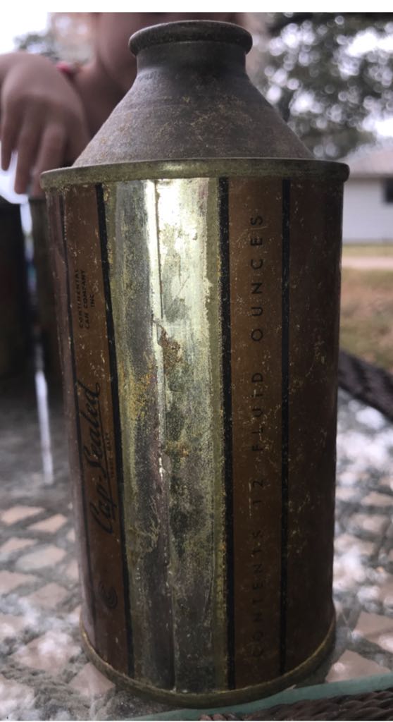 Burgemiester - Warsaw Brewing Corp. (12 fl. oz.) alcohol collectible - Main Image 2