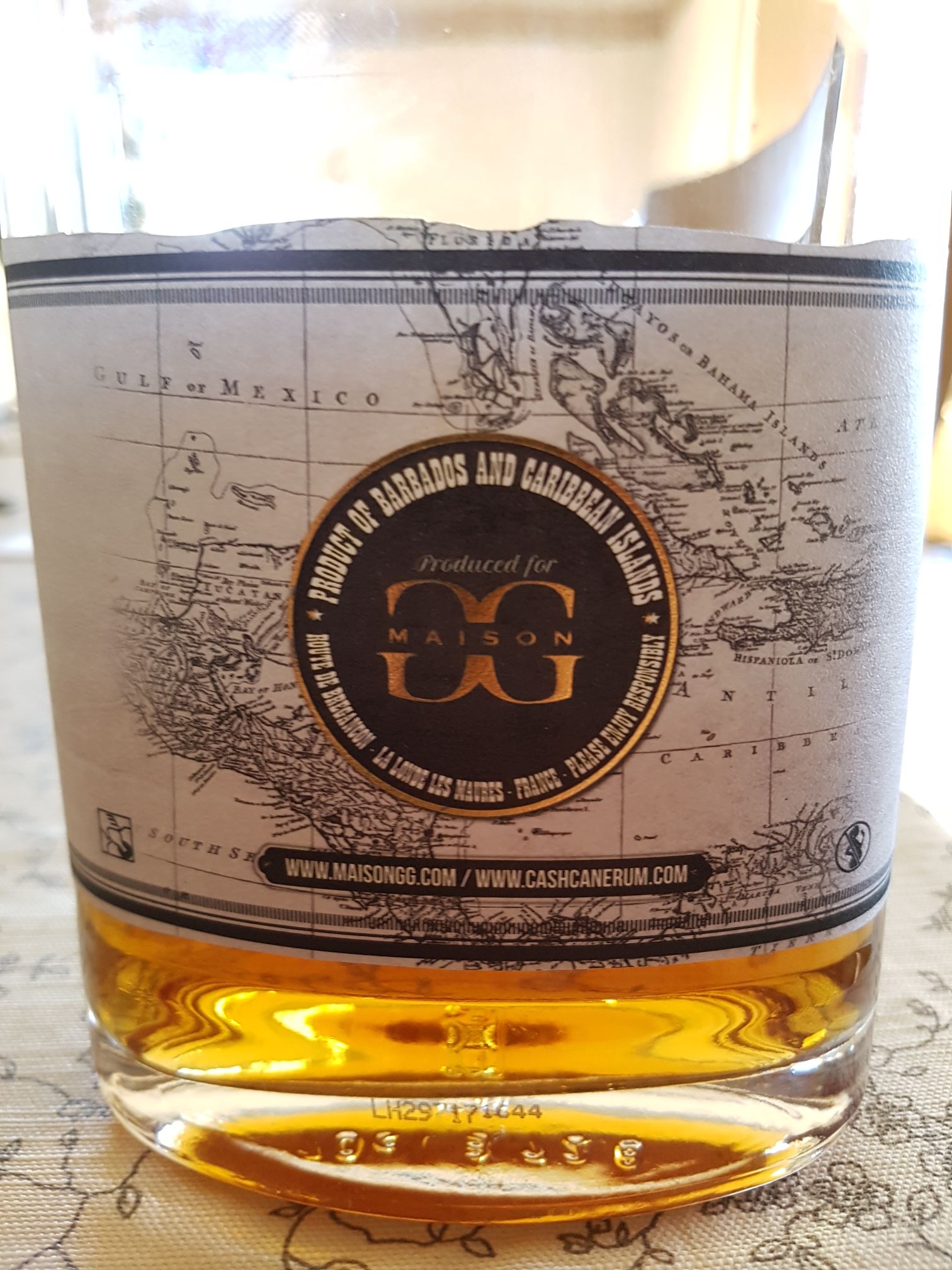 Cashcane Saloon Cask overproof - Barbados (700 mL) alcohol collectible - Main Image 2