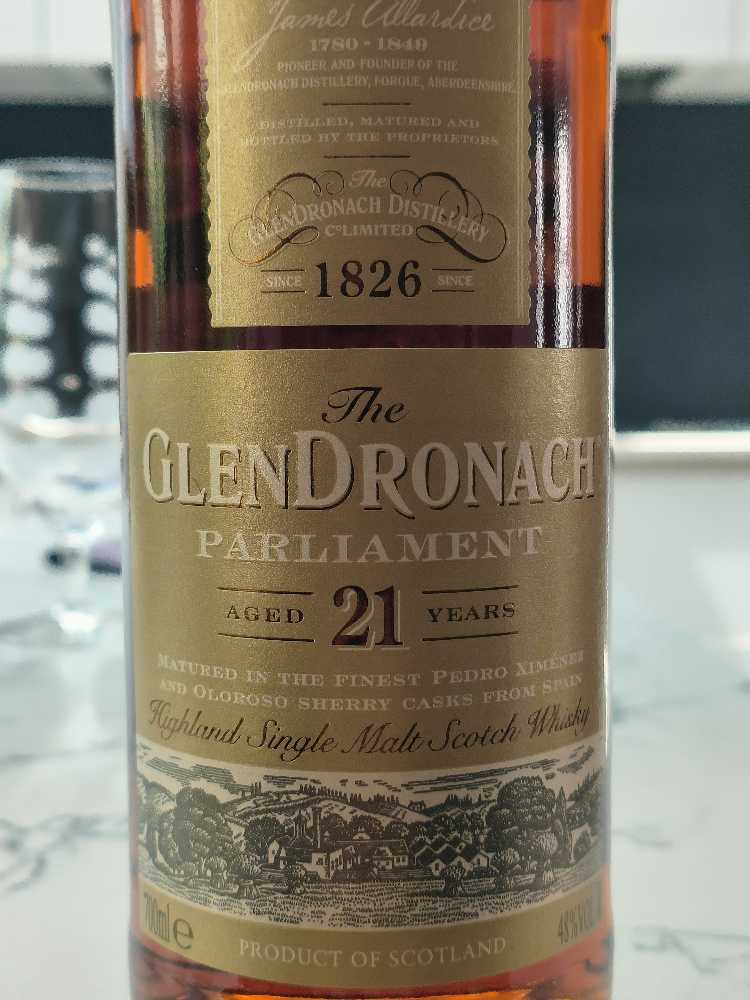 Glendronach 21 - Glendronach Distillery (700 mL) alcohol collectible - Main Image 2