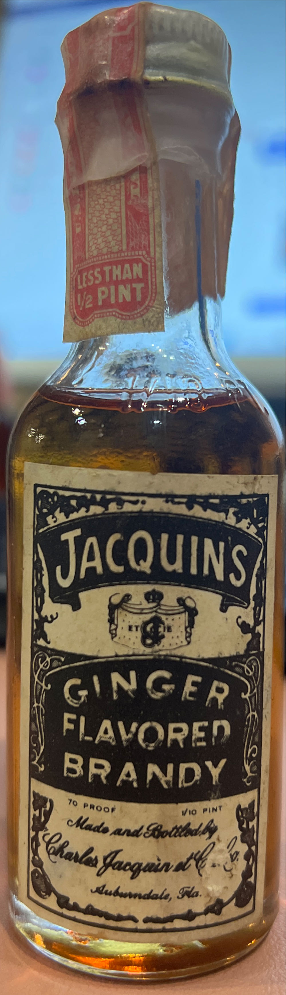 Jacquin’s Ginger Brandy - Charles Jacquin (750 mL) alcohol collectible [Barcode 084380260544] - Main Image 2