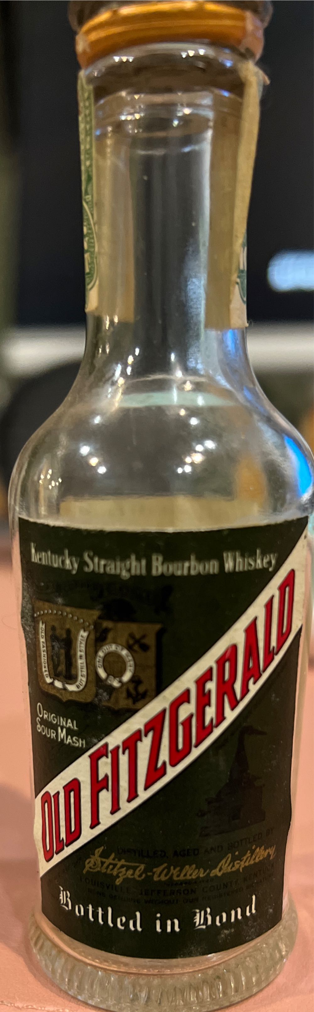 Old Fitzgerald  - Heaven Hill (750 mL) alcohol collectible [Barcode 096749002191] - Main Image 2