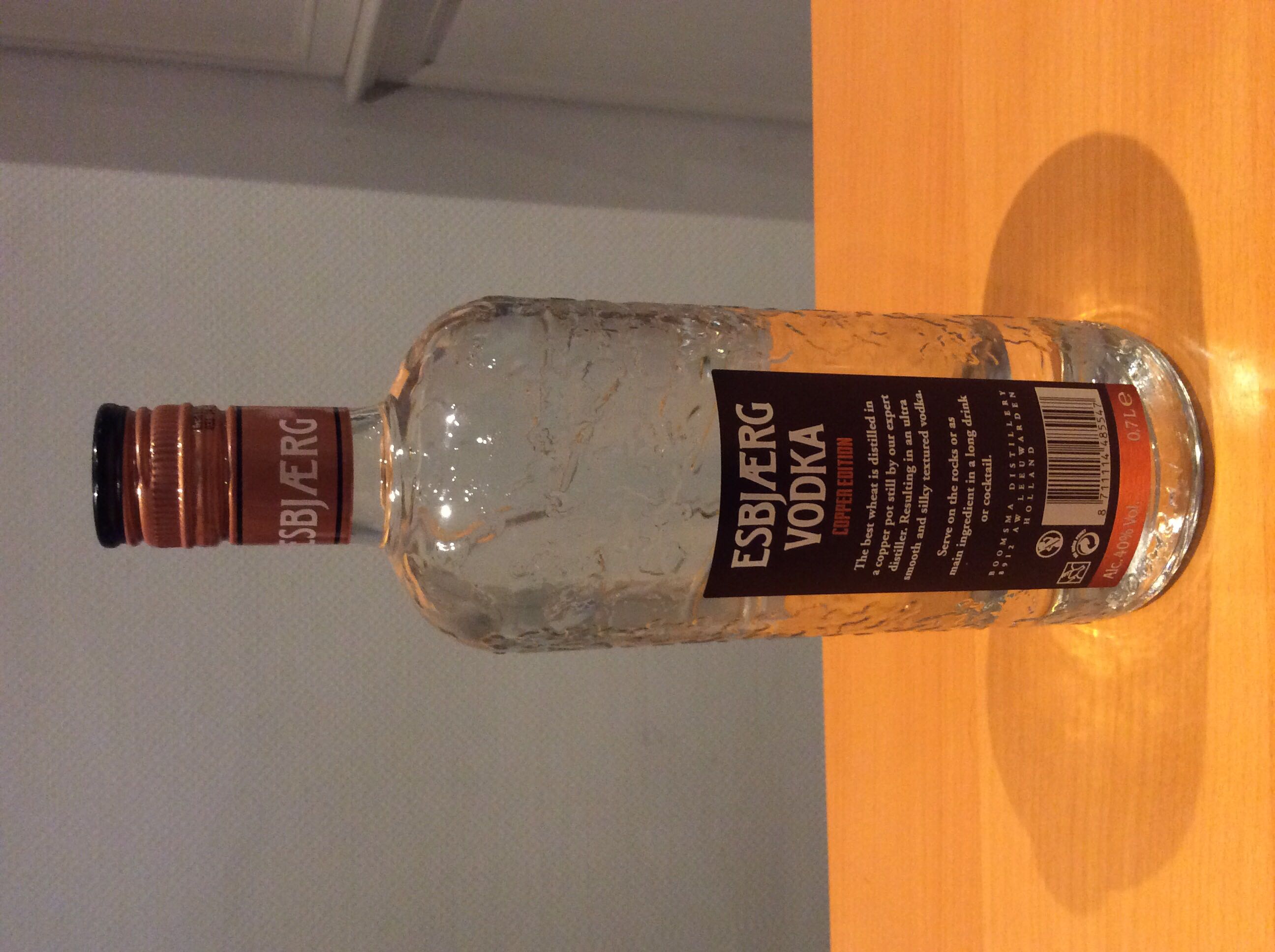Esbjærg Vodka Copper Edition 700ml 40% Holland - Boomsma Distillery (700 mL) alcohol collectible [Barcode 8711114485547] - Main Image 2