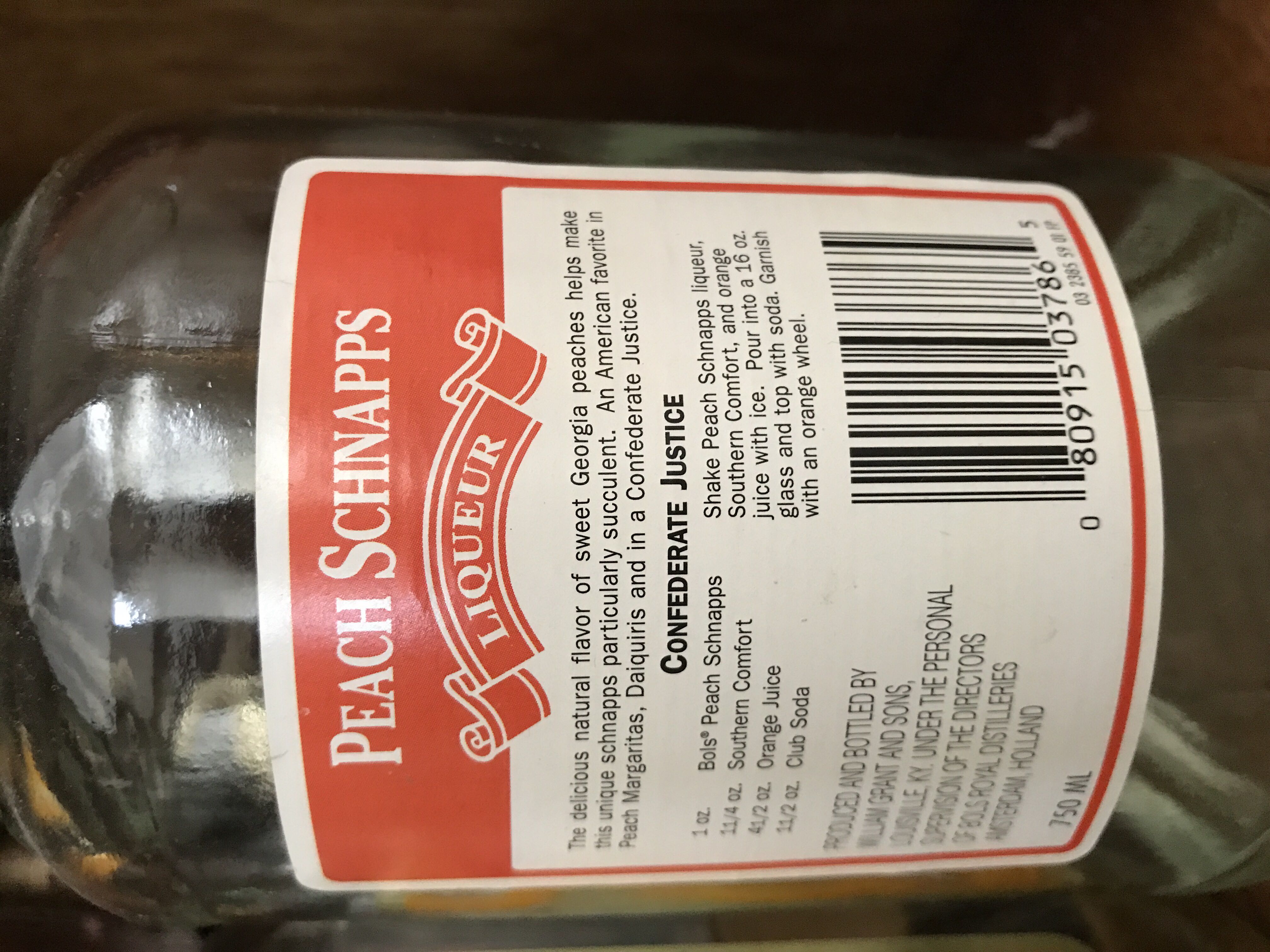 Schnapps Peach - Bols (750 mL) alcohol collectible [Barcode 080915037865] - Main Image 2