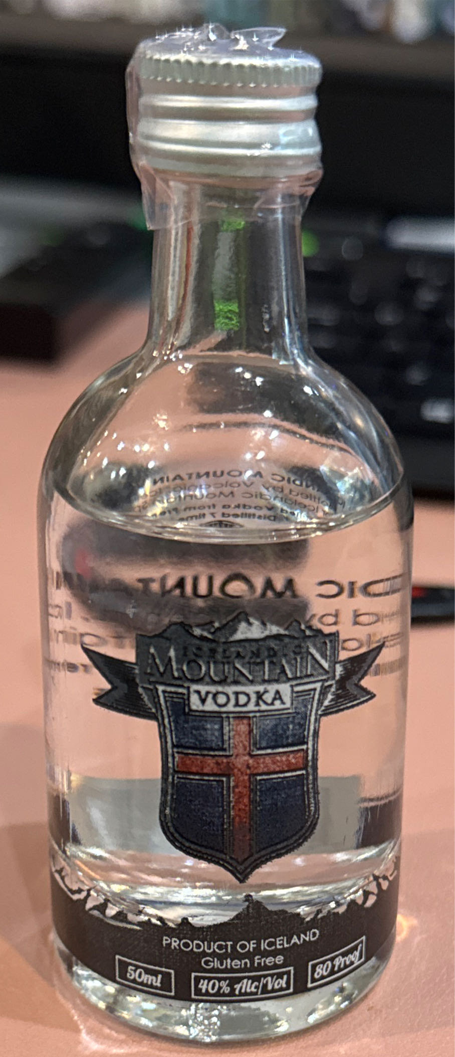 Icelandic Mountain Vodka 700ml 40% Iceland - Icelandic Mountain Spirits (700 mL) alcohol collectible [Barcode 7149832877770] - Main Image 3