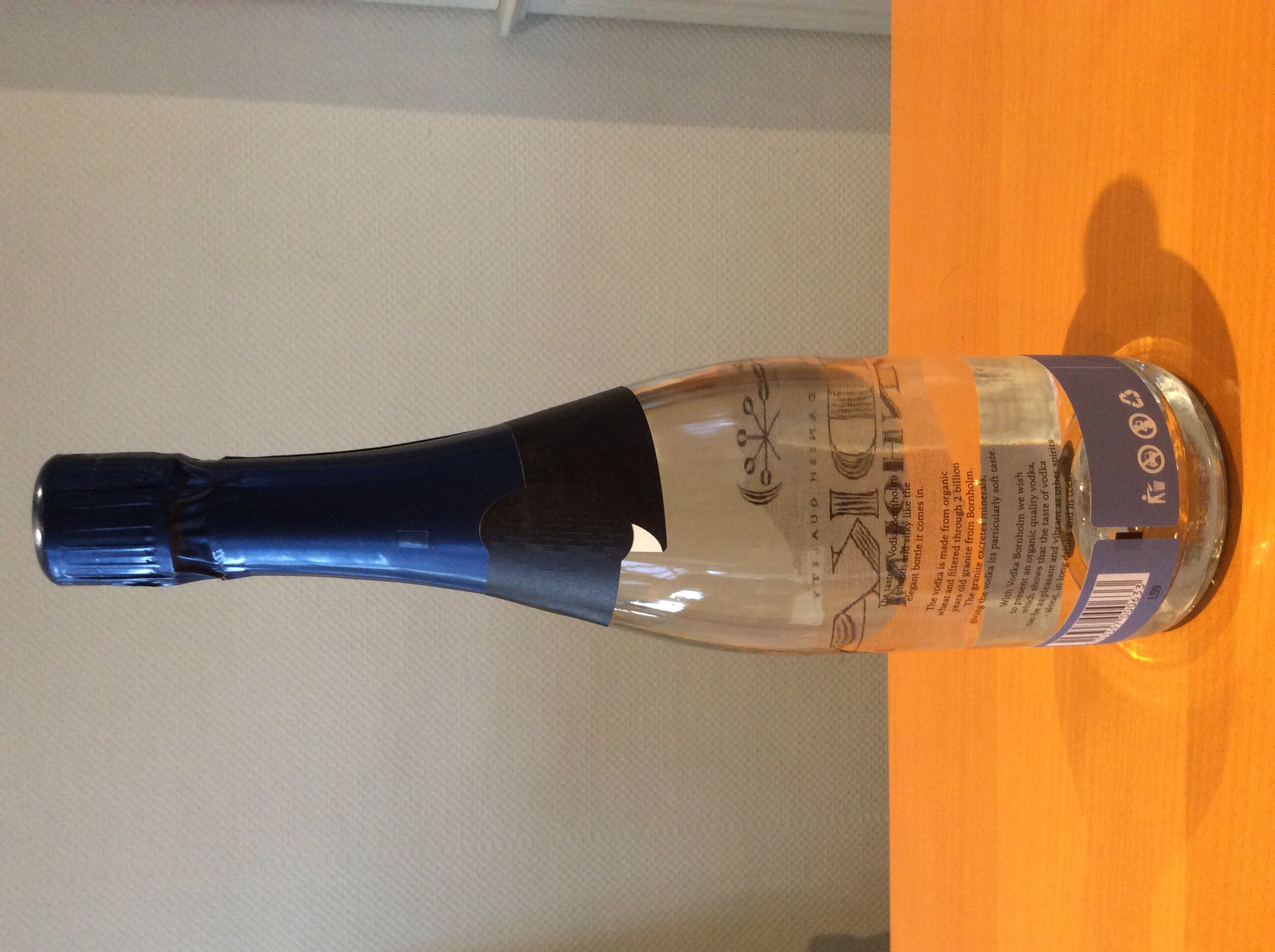 Vodka Bornholm 700ml 40% Danish - Vodka Bornholm (700 mL) alcohol collectible [Barcode 5703397000633] - Main Image 2