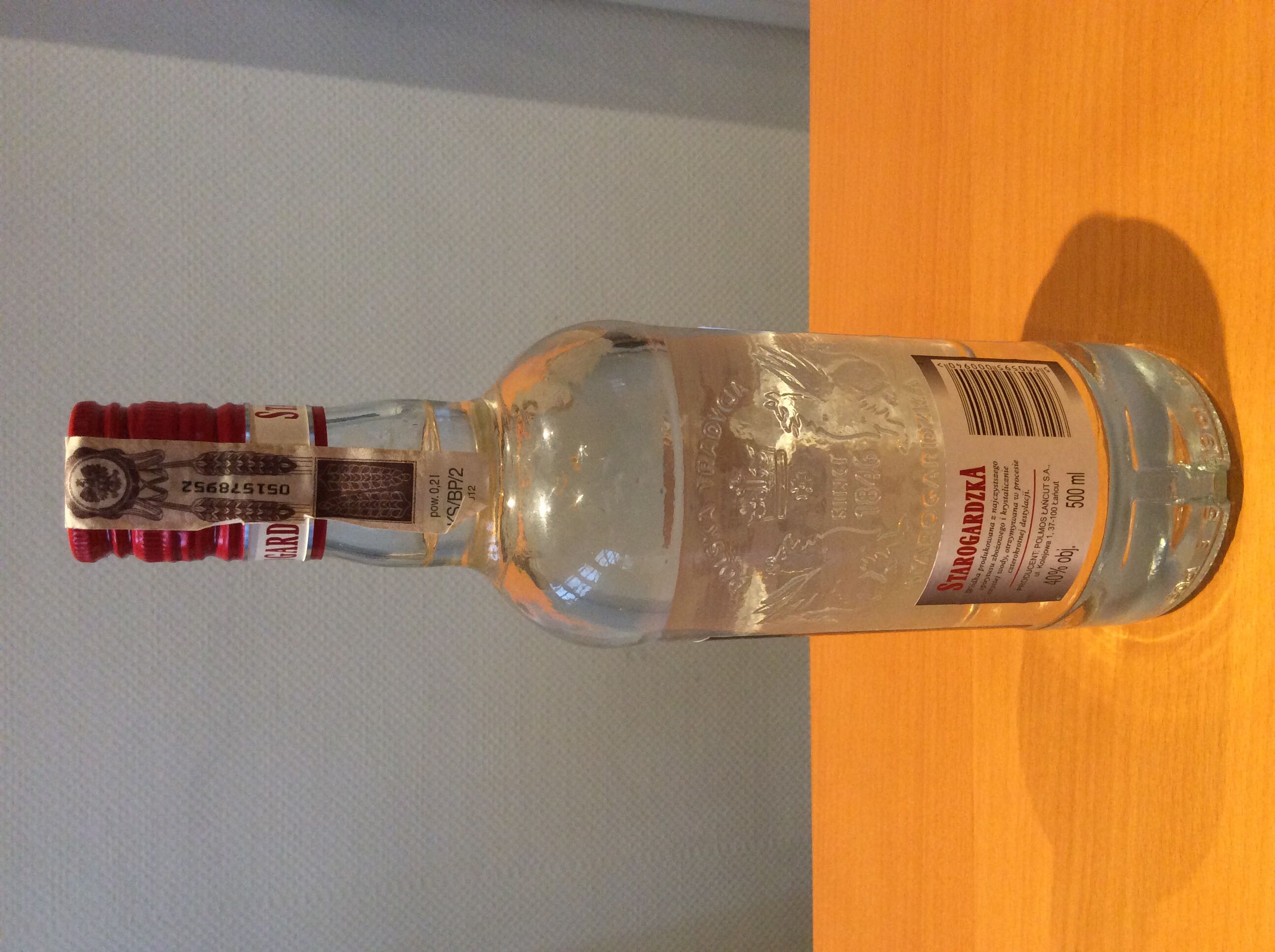 Starogardzka Czysta Wodka 500ml 40% Polish - Polmos Lancut S.A. (500 mL) alcohol collectible [Barcode 5900595000940] - Main Image 2