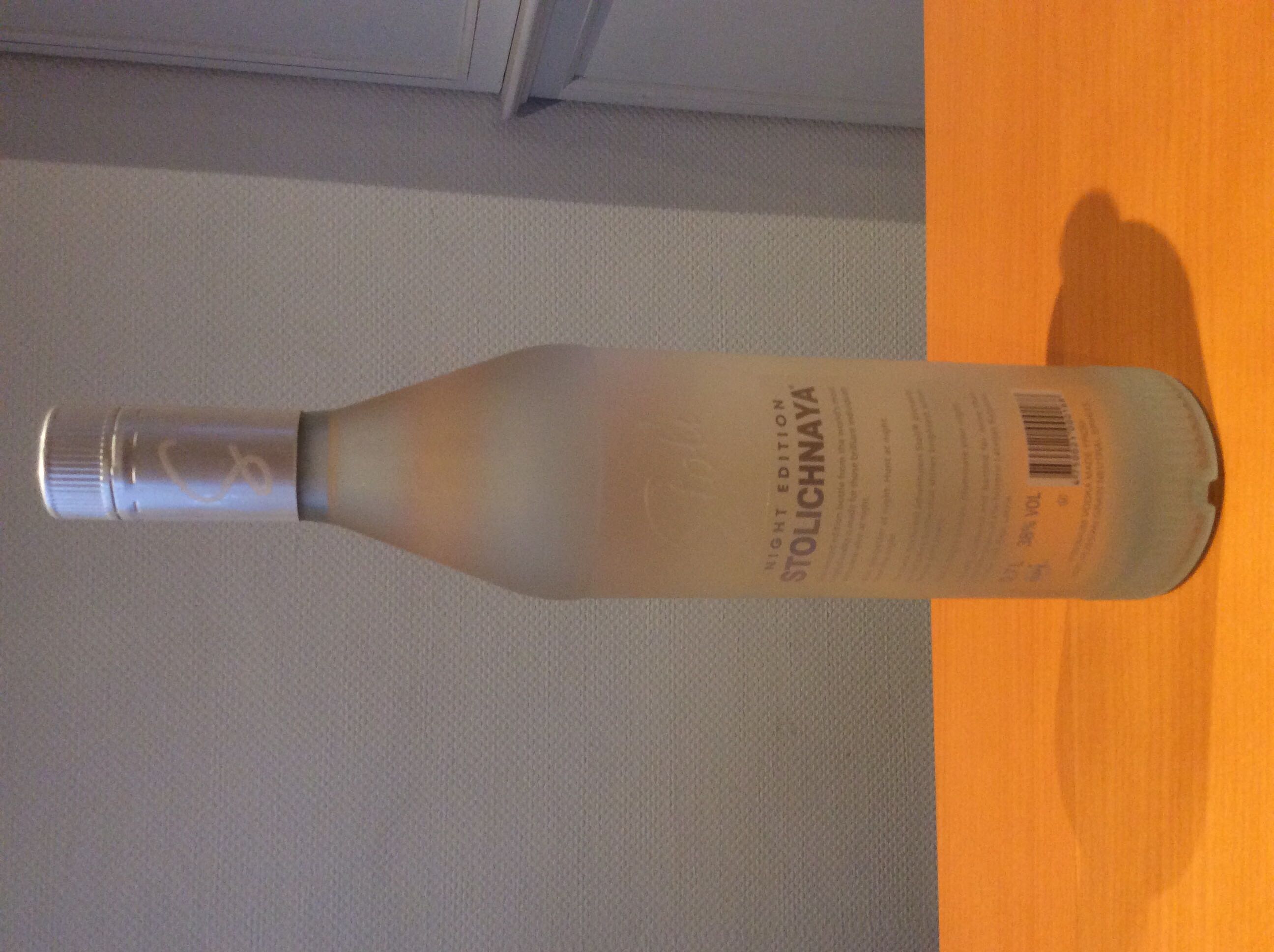 Stolichnaya Night Edition Premium Vodka 700ml 38% - Stolichnaya (700 mL) alcohol collectible [Barcode 4750021000188] - Main Image 2