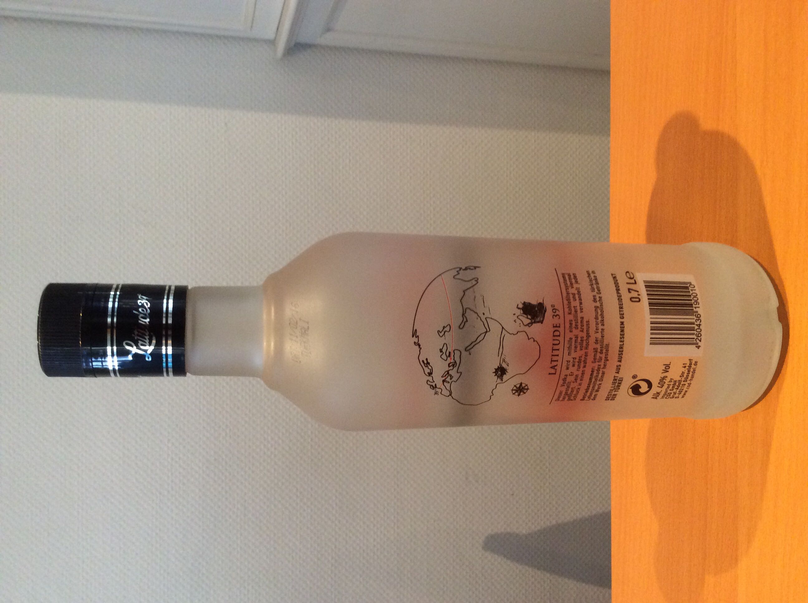 Latitude 39’ 700ml 40% Turkey - CSD-Handel GmbH (700 mL) alcohol collectible [Barcode 4260436190010] - Main Image 2