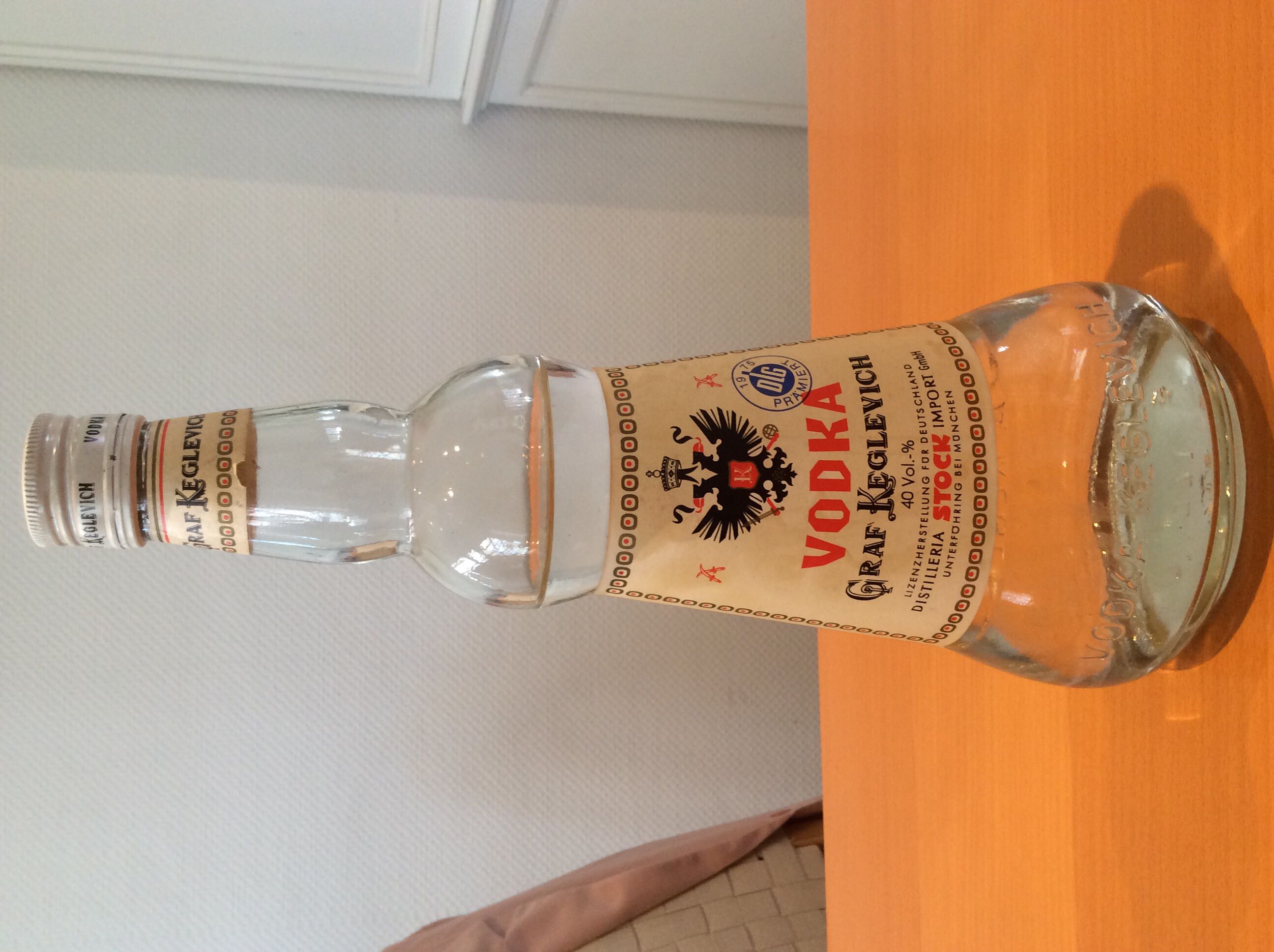 Graf Keglevich Vodka 5ml 40% Poland - Stock (5 mL) alcohol collectible - Main Image 2