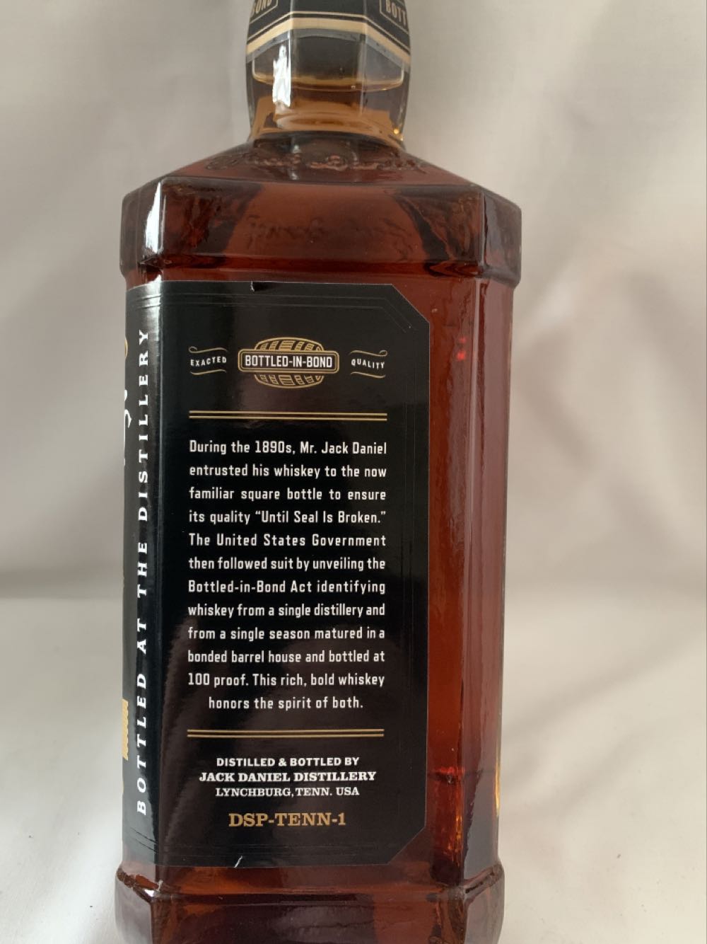 Bottled In Bond - Jack Daniels Distillery (1 L) alcohol collectible [Barcode 5099873012659] - Main Image 3