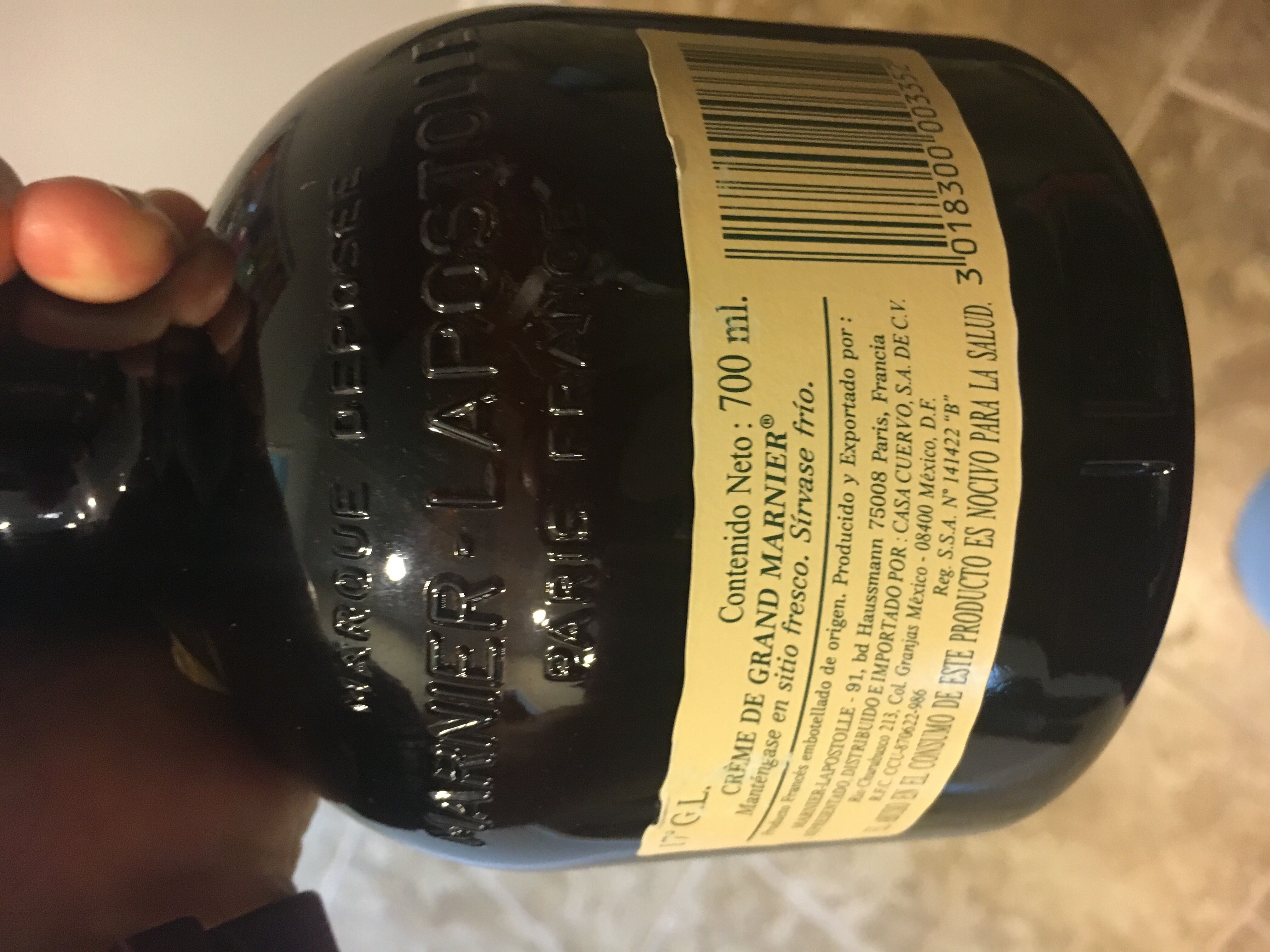Creme De Grand Marnier Liqueur - Lapostolle (700 mL) alcohol collectible [Barcode 3018300003352] - Main Image 2