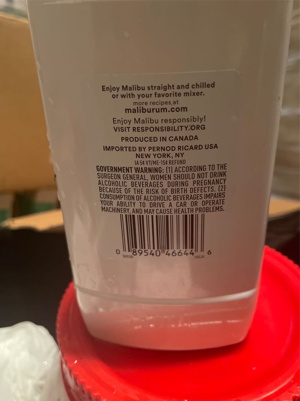Malibu Caribbean Rum - Malibu (750 mL) alcohol collectible [Barcode 089540466446] - Main Image 3